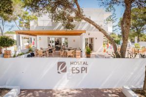 Restaurace v ubytování Hostal Es Pi - Emar Hotels