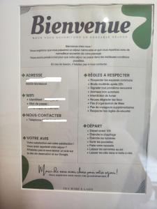 Certifikát, ocenenie alebo iný dokument vystavený v ubytovaní Tra mare e lago