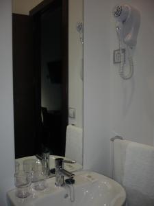 Gallery image of Hostal Cibeles in Madrid