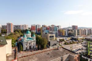 Výhľad na mesto Ľvov alebo výhľad na mesto priamo z apartmánu