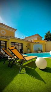 Hồ bơi trong/gần La villa Soleil