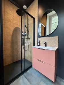 Ένα μπάνιο στο KLOOZIA Suites centre ville haut standing