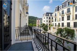 Μπαλκόνι ή βεράντα στο Legend Lakeside Hotel