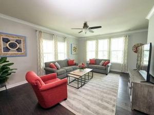 Posezení v ubytování The Grey Havens Spacious Cozy 3 bed