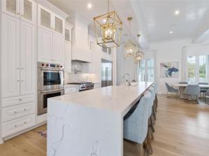 Η κουζίνα ή μικρή κουζίνα στο Seacrest West-Hacienda Blanca