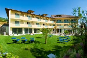 Gallery image of Hotel Weingarten in Caldaro