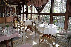Restaurace v ubytování Gasthof und Eiscafe Frank