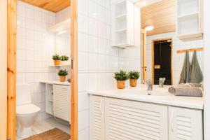 Ένα μπάνιο στο Villa Winter Lake145 +65 φωτογραφίες