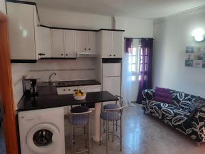 Kuchyň nebo kuchyňský kout v ubytování Casa Reyes Fataga