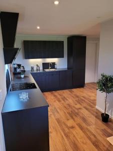 Nhà bếp/bếp nhỏ tại Romslig leilighet midt i Lofoten