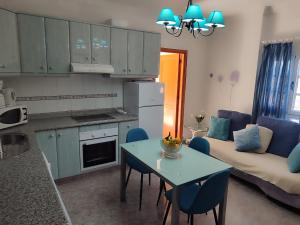 Kuchyň nebo kuchyňský kout v ubytování Casa Reyes Fataga