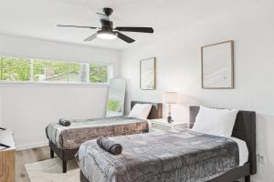 Katil atau katil-katil dalam bilik di 3-BD - Fully Remodeled Convenient & Spacious