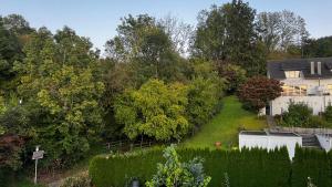 Κήπος έξω από το Modernes Apartment in Nähe des Ravensburger Zentrums und Bodensee