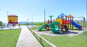 Ο χώρος παιχνιδιού για παιδιά στο Residencial Chalé Azul