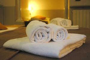 Postel nebo postele na pokoji v ubytování Hotel White Rose IGI Airport