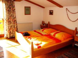 Llit o llits en una habitació de Ferienwohnung Haus König