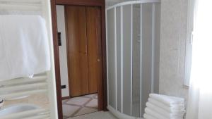 Foto sihtkohas Desenzano del Garda asuva majutusasutuse Albergo Al Cacciatore galeriist