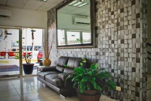 Posezení v ubytování Hotel Maioris Kumate Culiacán