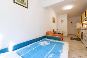 Kuchyň nebo kuchyňský kout v ubytování Apartment Zarace - Gdinj 2047b