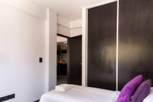 Giường trong phòng chung tại MG Baires - Dos ambientes 1C en Alquiler Temporario en Buenos Aires +8 ảnh