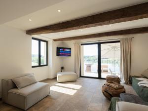 Foto dalla galleria di Peyrusse Peace Pool & Charm a Peyrusse-Grande Altre 32 foto