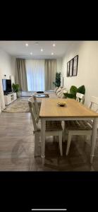 Fotografie z fotogalerie ubytování Appartement avec terrasse privée et garage rez de chaussée lumineux v Bruselu