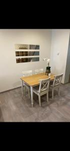 Fotografie z fotogalerie ubytování Appartement avec terrasse privée et garage rez de chaussée lumineux v Bruselu