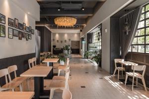 Posezení v ubytování Hotel YAM LAGOM
