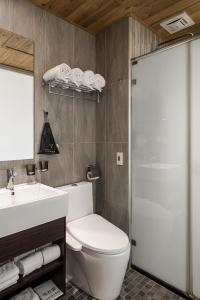Koupelna v ubytování Hotel YAM LAGOM