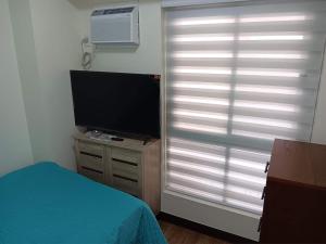 โทรทัศน์และ/หรือระบบความบันเทิงของ Smith's Place +1 ภาพ