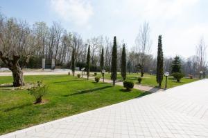 Giardino di Villa Santoro al Paradiso Verde, Villa intera con Piscina