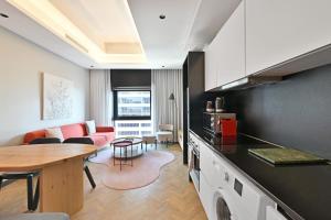 Η κουζίνα ή μικρή κουζίνα στο Amazing city pad - No Load Shedding