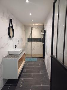 Φωτογραφία από το άλμπουμ του maison avec jardin 4 pers, 2 lits, billard, wifi, clim σε Foulayronnes