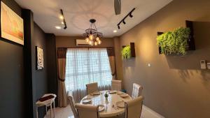 Gallery image of IPOH Seri Bougainvillea Luxe Villa with Private Splendid POOL in Ipoh