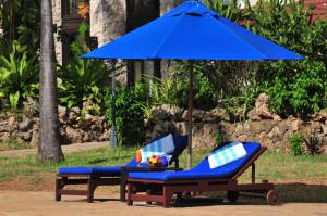 Mombasa Continental Resort外面的花园