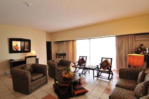 Mombasa Continental Resort的休息区
