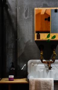 Gallery image of Samsu Cabins in Westmeath +18 photos