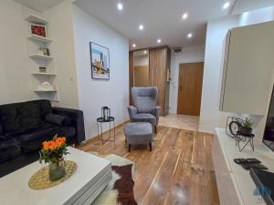 Χώρος καθιστικού στο ADJ apartmens