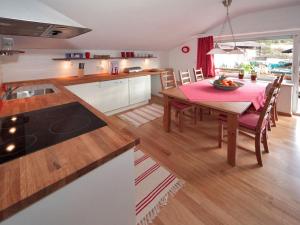 Kuchyň nebo kuchyňský kout v ubytování Sunshine Apartment Anne