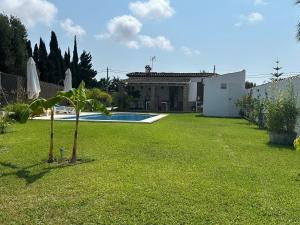 Swimmingpoolen hos eller tæt på Casa Sampalo