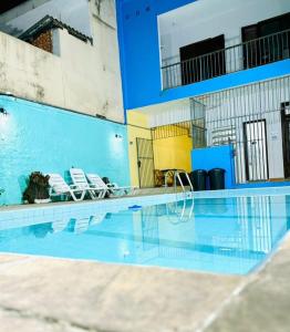 Hostel Estação Maracanã内部或周边的泳池