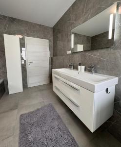Koupelna v ubytování Apartment Künzelsau II