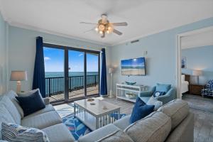 Et opholdsområde på Grand Pointe Unit 205