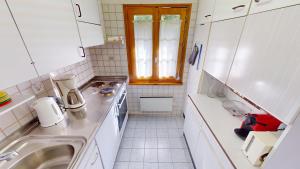 Η κουζίνα ή μικρή κουζίνα στο Chalet Bürcher +13 φωτογραφίες