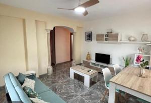 Μια τηλεόραση ή/και κέντρο ψυχαγωγίας στο Apartamento en la Sierra Espadan