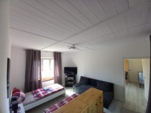 Fotografie z fotogalerie ubytování Monteur- Ferienwohnung für 5 Pers Gartenhaus v destinaci Märkisch Buchholz + 7 fotografií