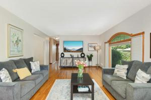 Gallery image of Cottage Grove Haven, Spacious 4-Bed, 3 Baths Retreat in Cottage Grove