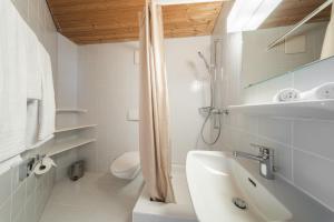 Koupelna v ubytování Hotel Quellenhof - Self Check-in & Adults Only