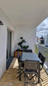 Μπαλκόνι ή βεράντα στο Appartement 2 chambres neuf bord de plage +4 φωτογραφίες