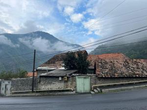 山景或在旅馆看到的山景